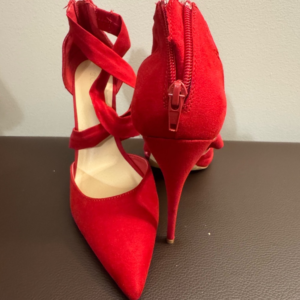 Spicy red stiletto heel!